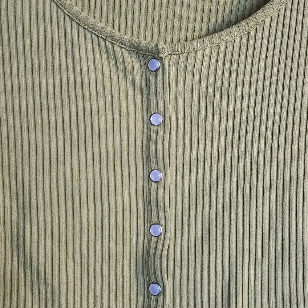 Levi's Green Ribbed Scoop Neck Top - Size Large - Kiwi Green- Like New! - Picture 6 of 12